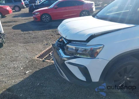 2022 Volkswagen Taos 1.5T S from USA, damaged, VIN 3VVAX7B25NM077444